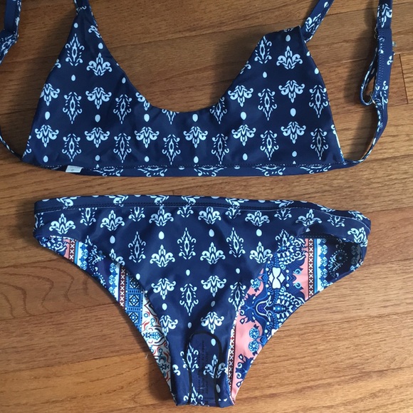 Reversible bikini - Picture 3 of 4